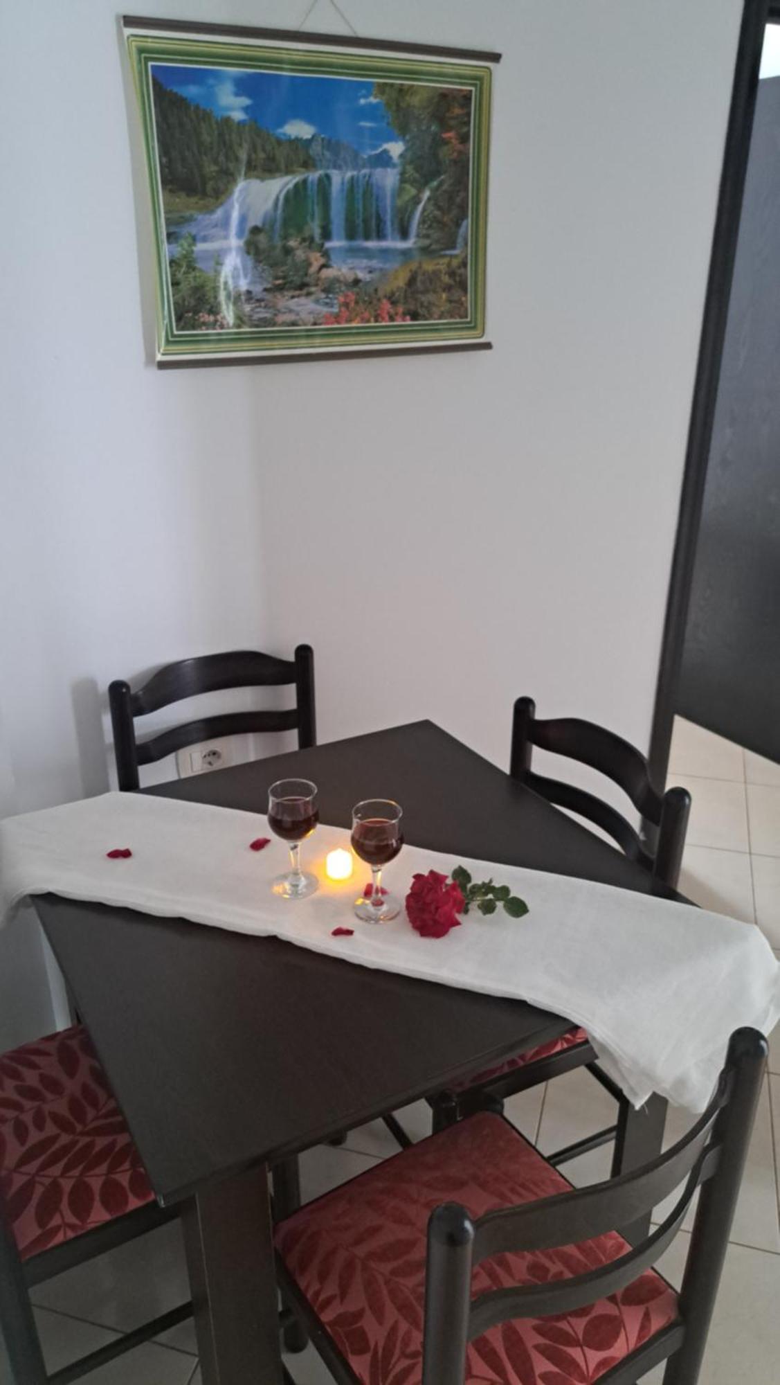 Guesthouse Shehu Ksamil Zewnętrze zdjęcie